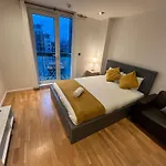 Canary Wharf O2 Arena Excel Greenwich London Apartment